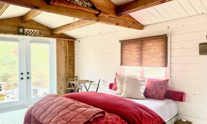 Tete Jaune Cache Cabin | Rustic Mountain Getaway, cozy, couples, mountain views, Mount Robson and Jasper.