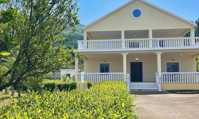 Sakës Villa | Charming Villa in Lezhë, Albania