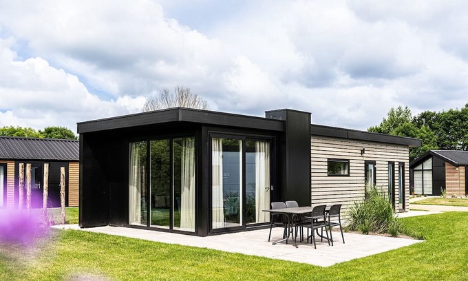 Vleteren Ski Chalet | Modern Lakeside Chalet, 2BR , Garden Views , Peaceful Escape