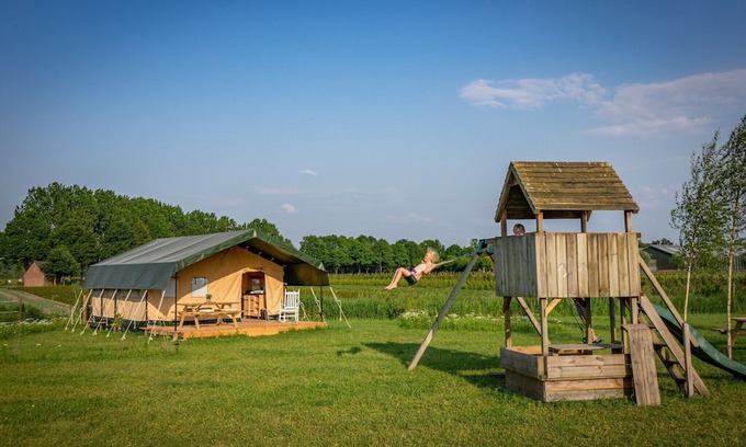 De Bus House | Glamping in Sint-Oedenrode near Eindhoven