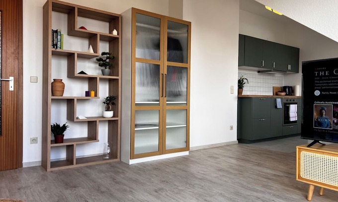 Dessau Apartment | City-view Studio in Central