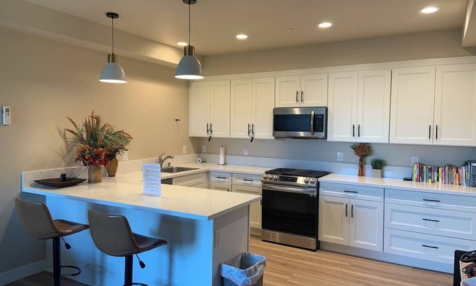 Poway Apartment | Chic 1-bedroom corporate apartment with WiFi, AC in brilliant Poway
