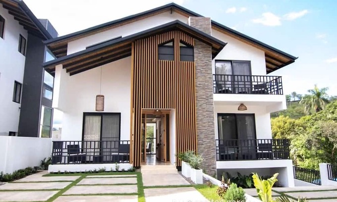 San Jose de las Matas Villa | Casita Bower- Luxurious 6-bedroom villa with WiFi, AC insideHacienda Campo Verde