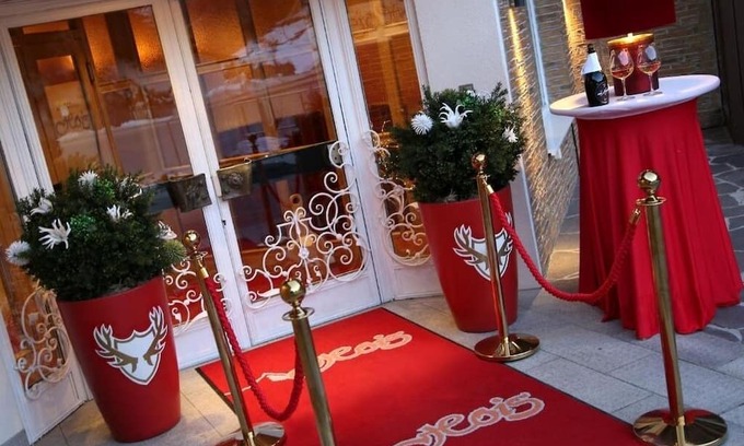 Heiligenblut Hotel | Berghotel Hois: Suite with balcony
