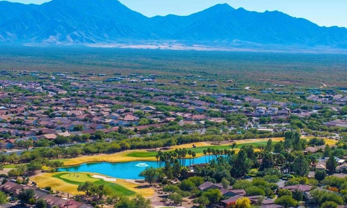 Quail Creek House | Resort style in renowned golf community
