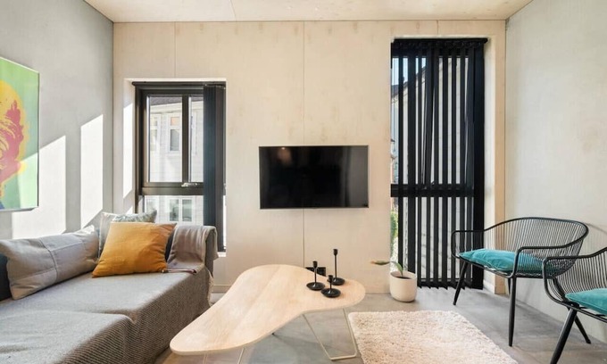 Bergen City Centre Apartment | The Double Date I Architectural I Free Parking!
