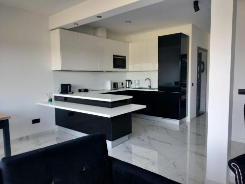 Zary Apartment | Apartament 7 z ogródkiem