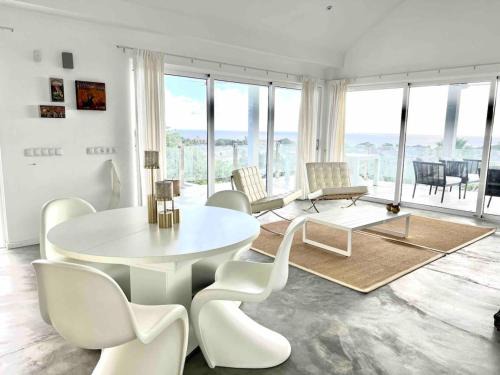 Marie Pampoen Apartment | Heerlijk appartement met zeezicht en privezwembad