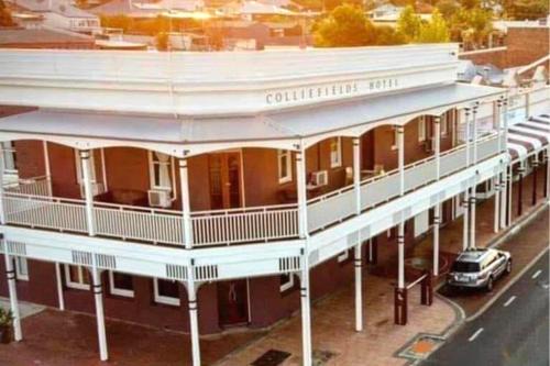 Collie Hotel | The Colliefieds