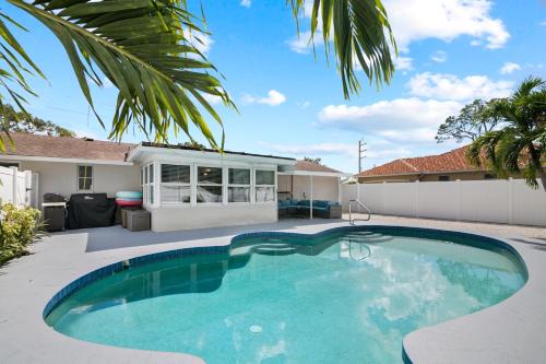 Ridge Wood Heights House | Ultimate Private Home with Heated Pool