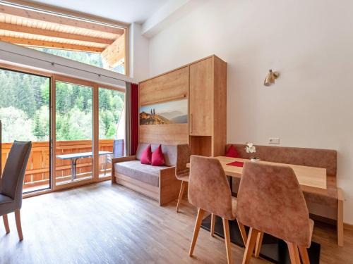 Saalbach Apartment | Ravishing Apartment in Saalbach with Sauna near Ski Slopes